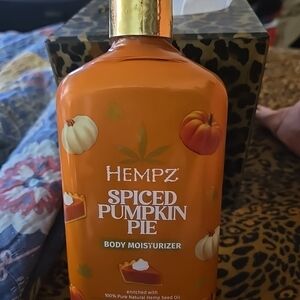 Hempz Spiced Pumpkin Pie Body Moisturizer - Warm Orange